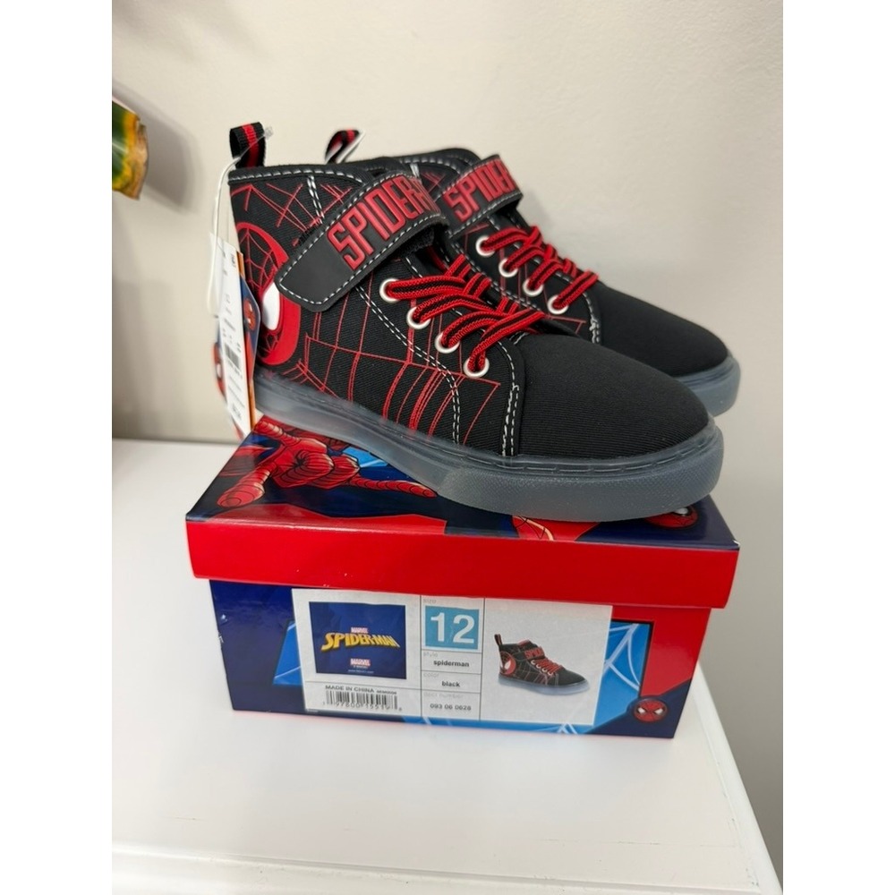 Marvel Spiderman High Top Sneakers Boys Size 12 Black Red NWT NEW no box
